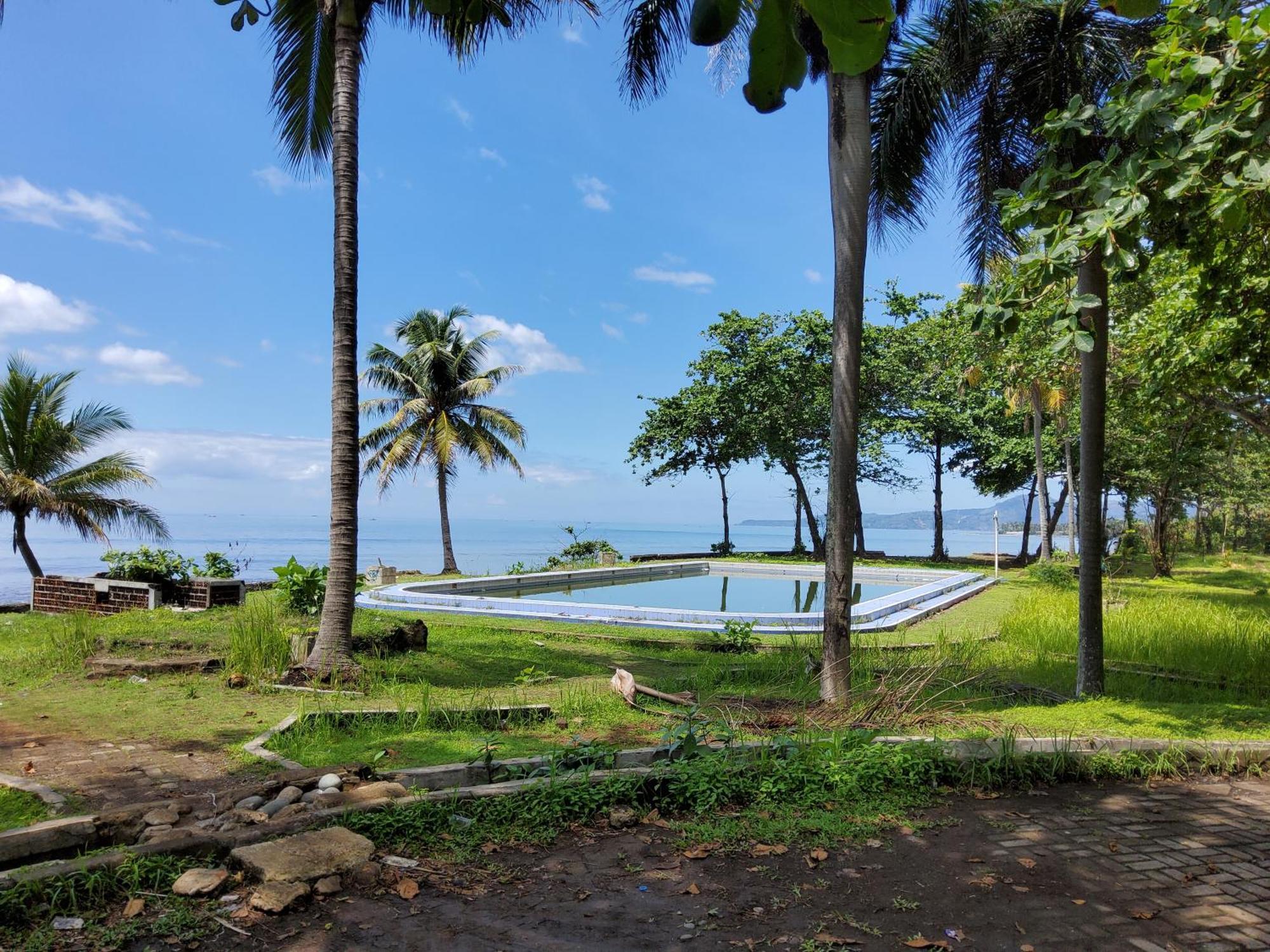 Hotel Kumala Samudra Cikakak Esterno foto