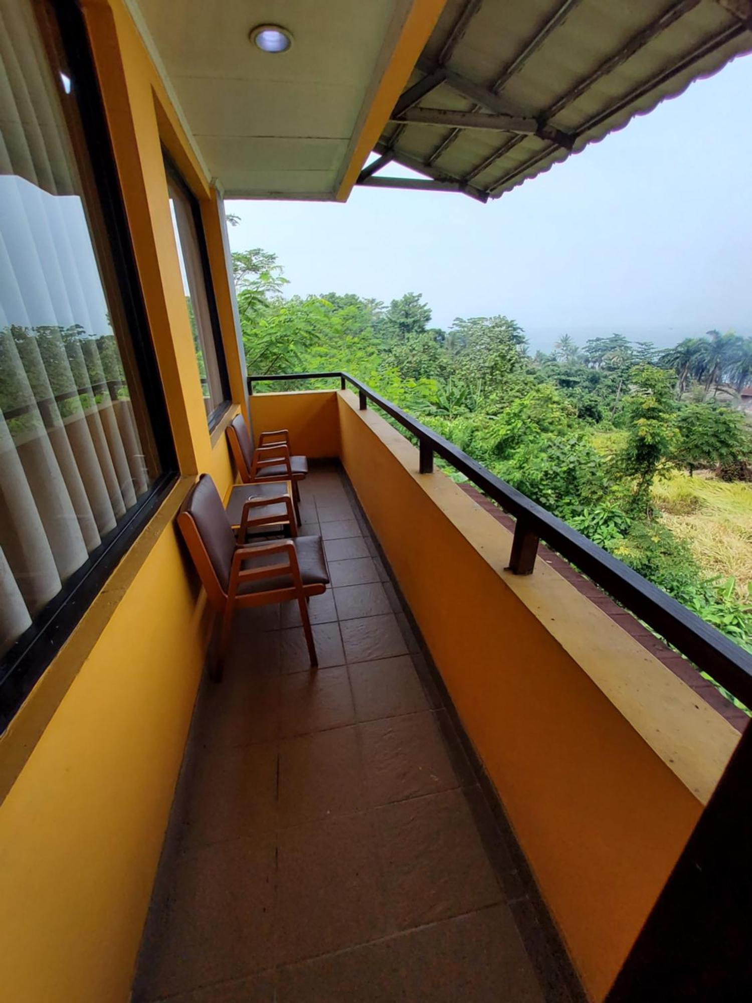Hotel Kumala Samudra Cikakak Esterno foto
