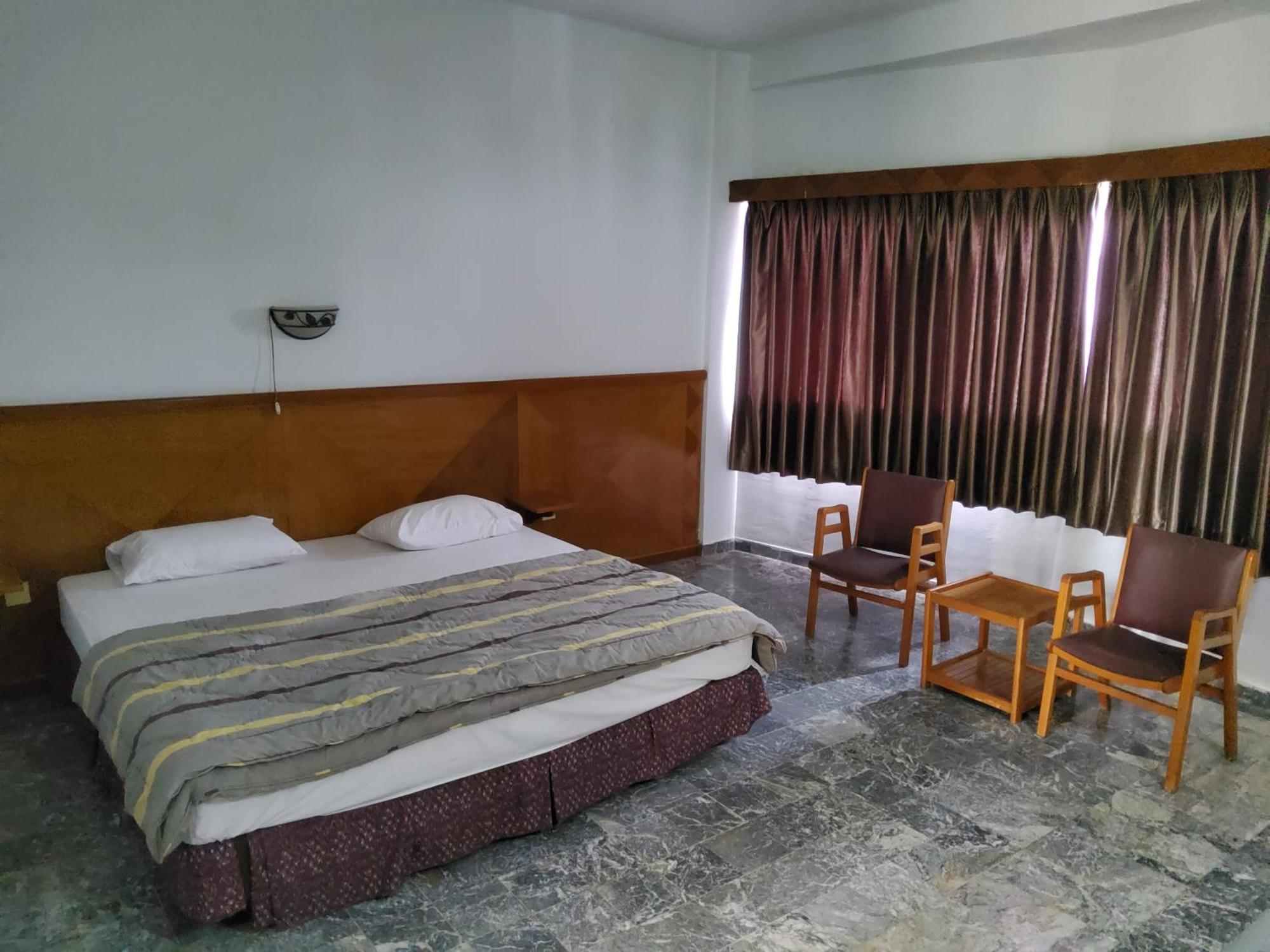 Hotel Kumala Samudra Cikakak Esterno foto